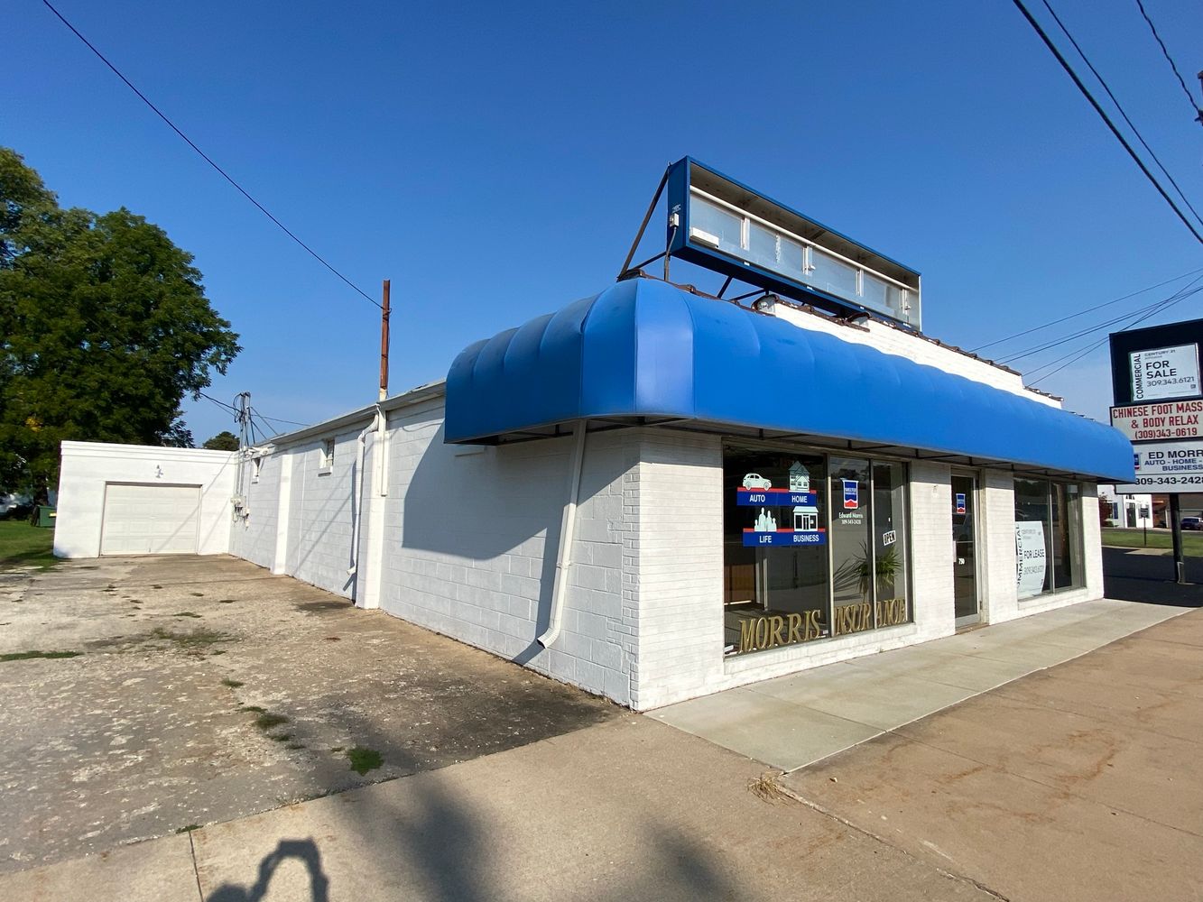 750 N Henderson St, Galesburg, IL 61401